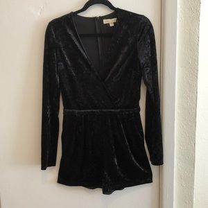 Staring at Stars Crushed Velvet Romper Size M